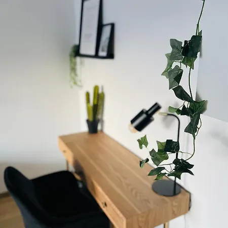 Gare A 3 Min A Pied De La Gare *