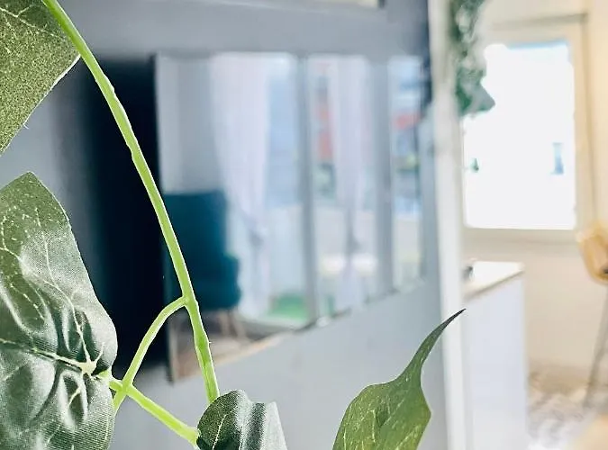 Gare A 3 Min A Pied De La Gare דירה